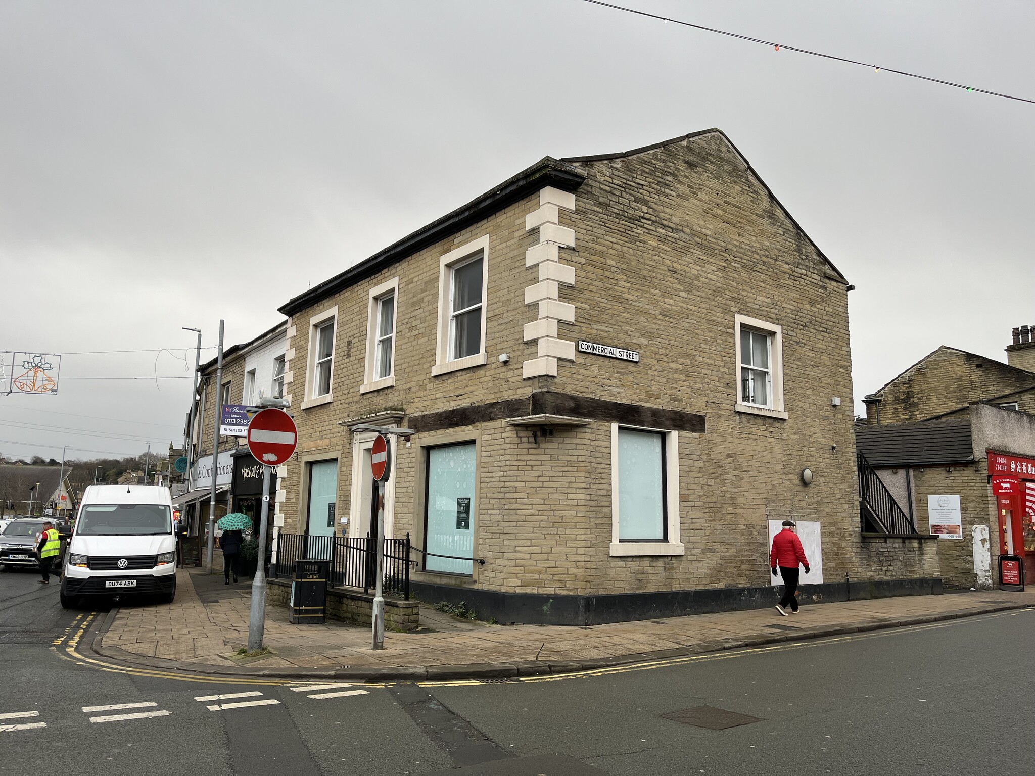 35 Bradford Rd, Brighouse à louer Photo intérieure- Image 1 de 1