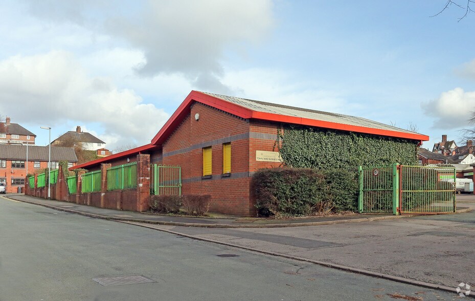 Station St, Leek à louer - Photo du bâtiment - Image 2 de 16