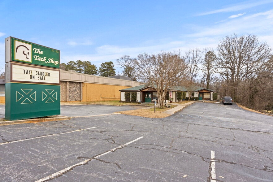 499 S Pleasantburg Dr, Greenville, SC for sale - Building Photo - Image 1 of 11