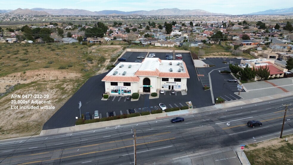 14075 Hesperia Rd, Victorville, CA à vendre - Photo du bâtiment - Image 2 de 49