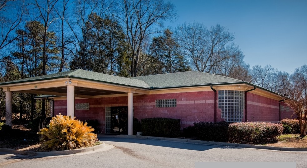 528 Valley Hill Rd SW, Riverdale, GA for sale - Primary Photo - Image 1 of 11