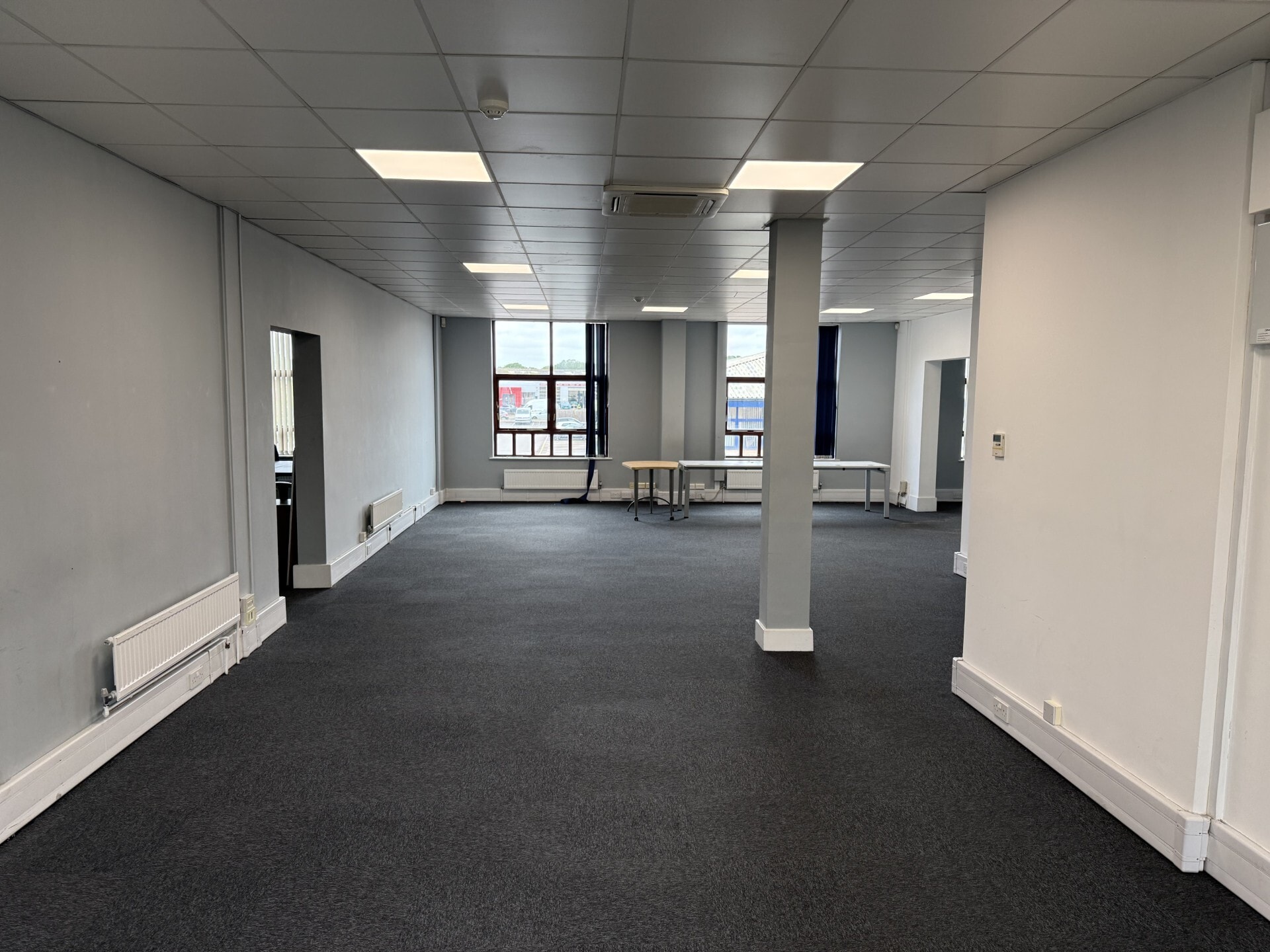 Gatwick Rd, Crawley for lease Interior Photo- Image 1 of 1
