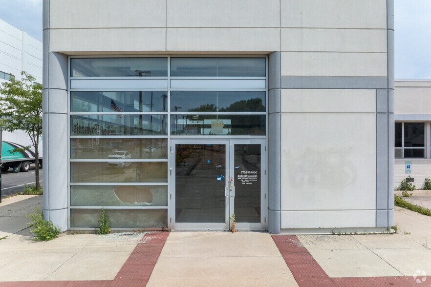 6017-6057 N Western Ave, Chicago, IL à vendre - Photo du bâtiment - Image 3 de 7