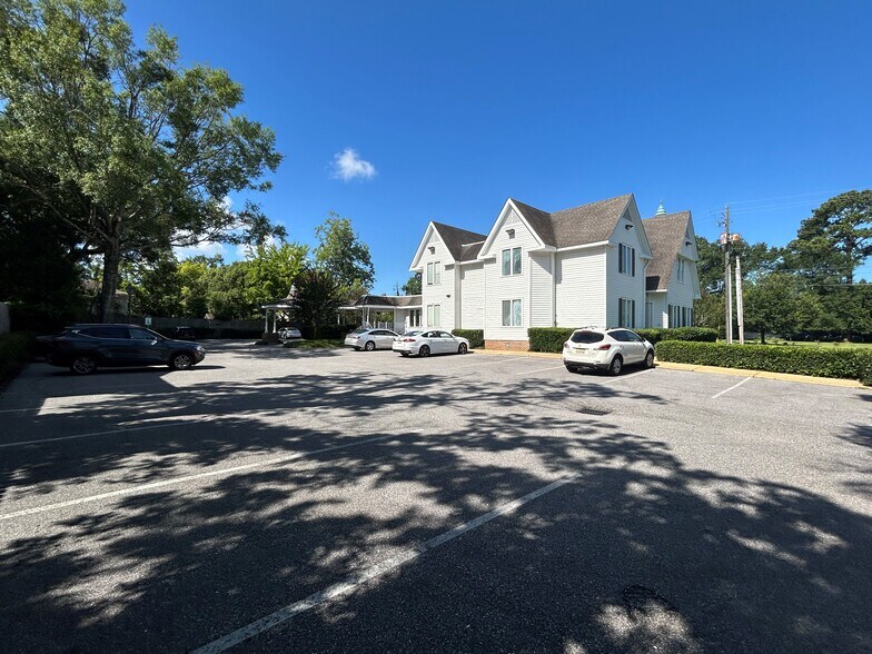 1835 Old Shell Rd, Mobile, AL à vendre - Photo du bâtiment - Image 3 de 7