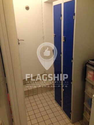 Plus de détails pour Commerce de détail à vendre