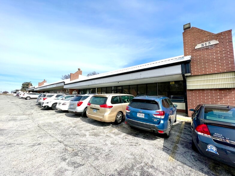 815 N Noland Rd, Independence, MO for lease - Building Photo - Image 1 of 8
