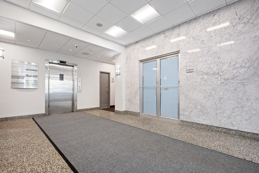 344 Main St, Mount Kisco, NY for lease - Building Photo - Image 3 of 6