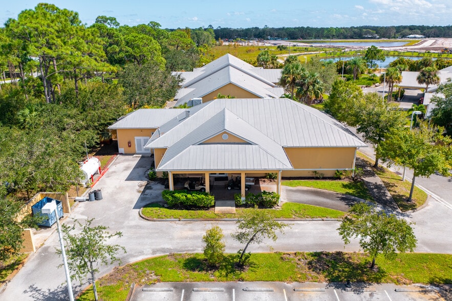 3451-3463 W Midway Rd, Fort Pierce, FL for sale - Building Photo - Image 3 of 16