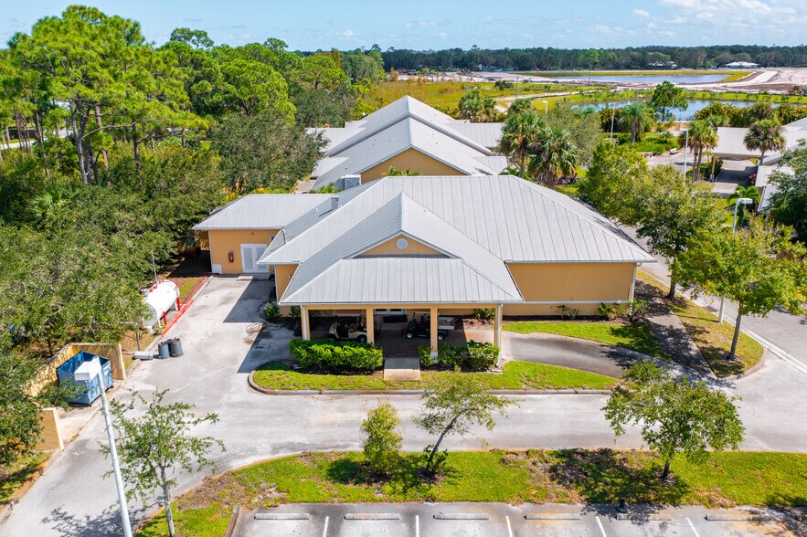 3451-3463 W Midway Rd, Fort Pierce, FL à vendre - Photo du bâtiment - Image 3 de 16