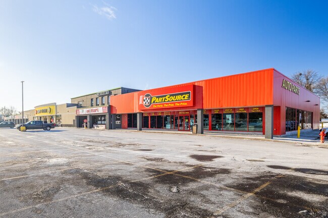 Plus de détails pour 1508-1518 Merivale Rd, Nepean, ON - Bureau, Commerce de détail à louer