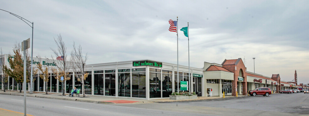 Retail in Springfield, MO for sale - Primary Photo - Image 1 of 1