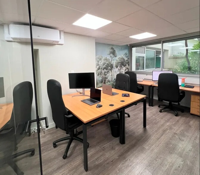 Bureau dans Paris à louer - Photo du bâtiment - Image 3 de 6