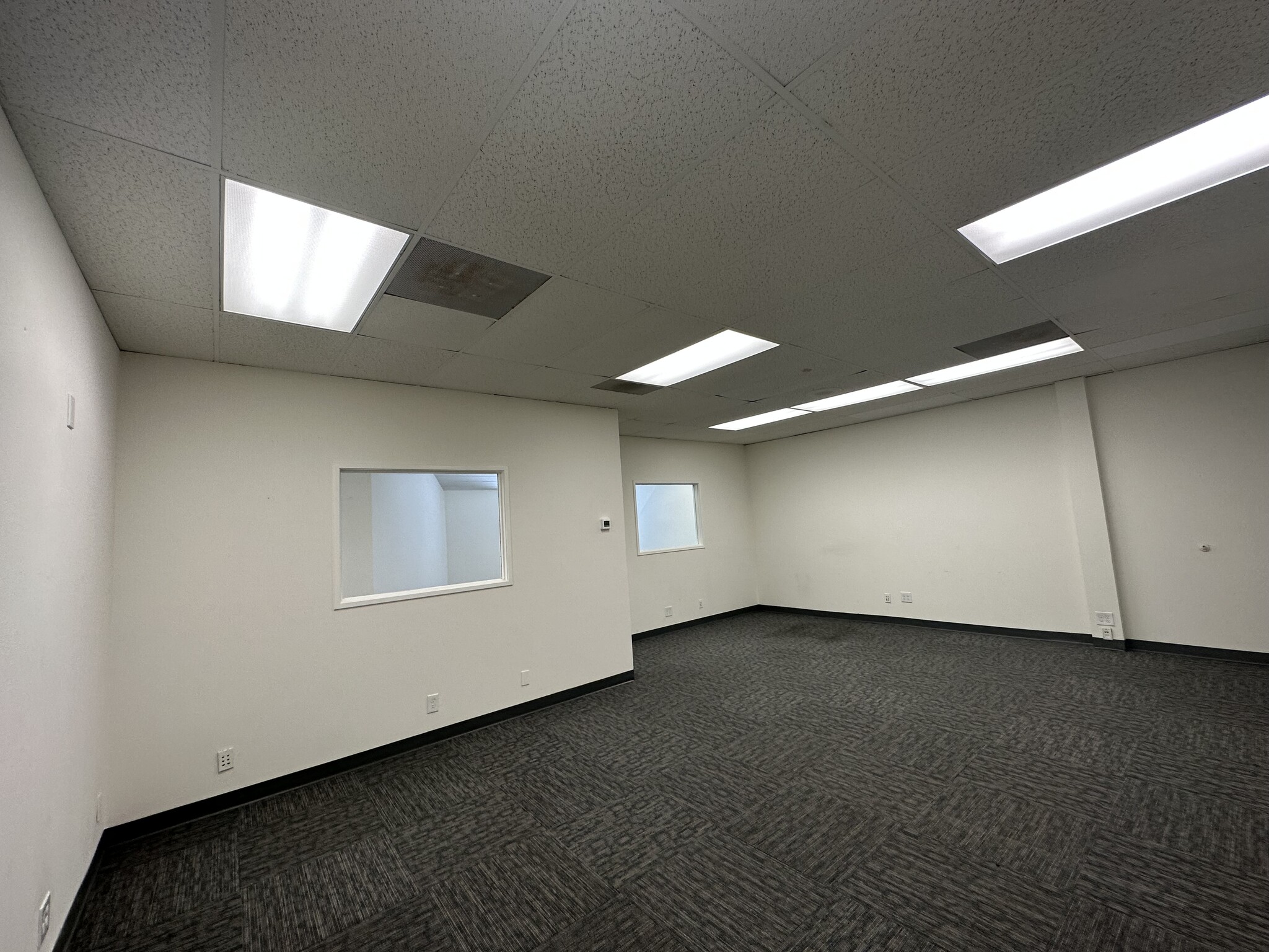 17151 Newhope St, Fountain Valley, CA for lease Interior Photo- Image 1 of 4