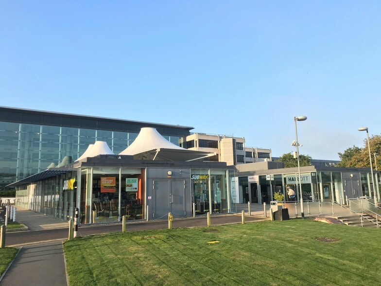 1000 Lakeside, Portsmouth for lease - Building Photo - Image 2 of 48