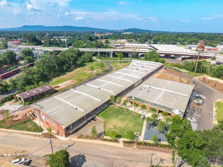 1320 Hampton Avenue Ext, Greenville, SC à louer - Aérien - Image 2 de 41