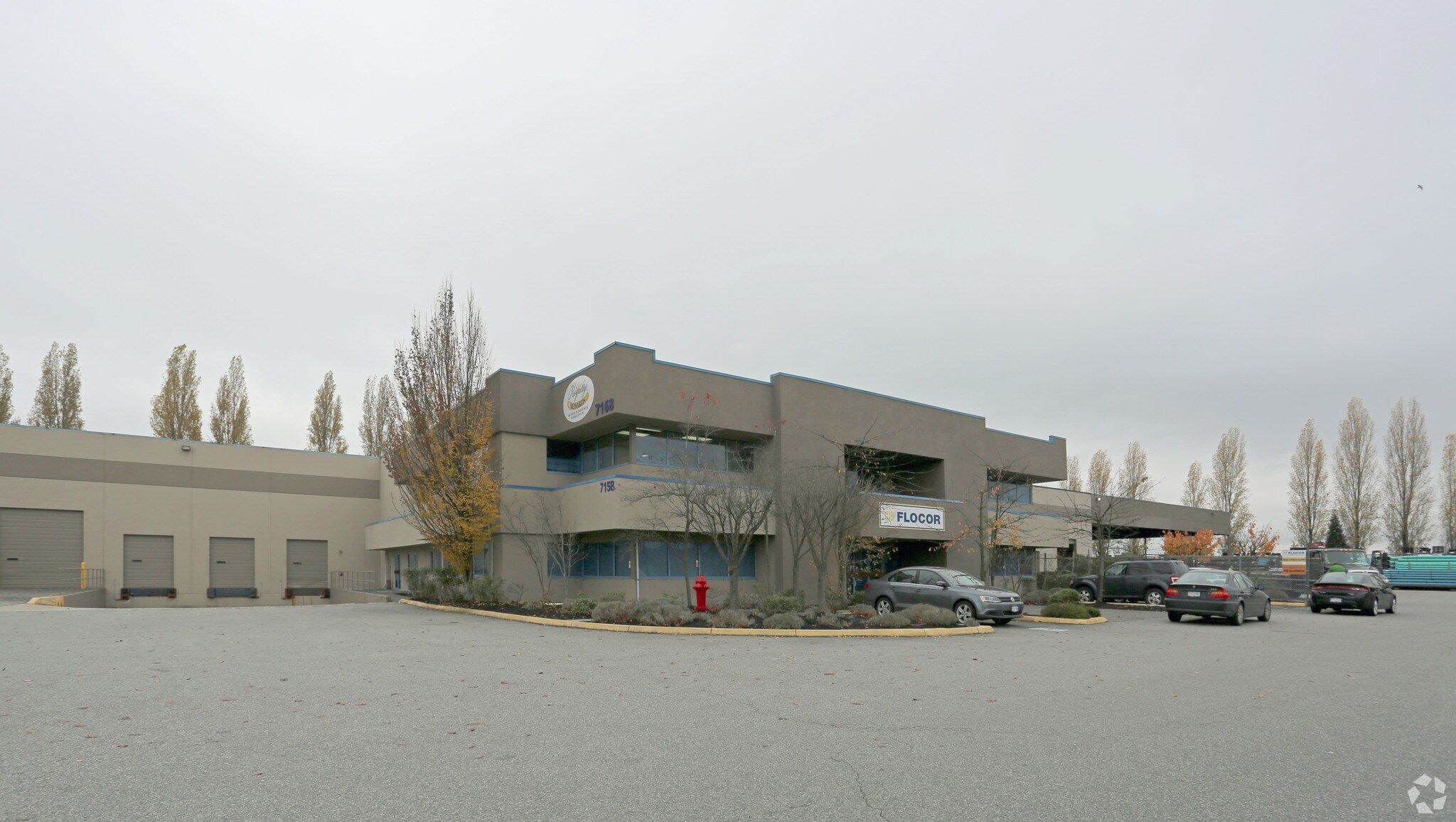 7158-7168 Progress Way, Delta, BC à vendre Photo principale- Image 1 de 1