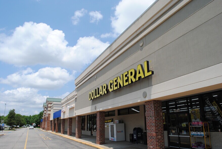 701 N Battlefield Blvd, Chesapeake, VA for lease - Building Photo - Image 2 of 8