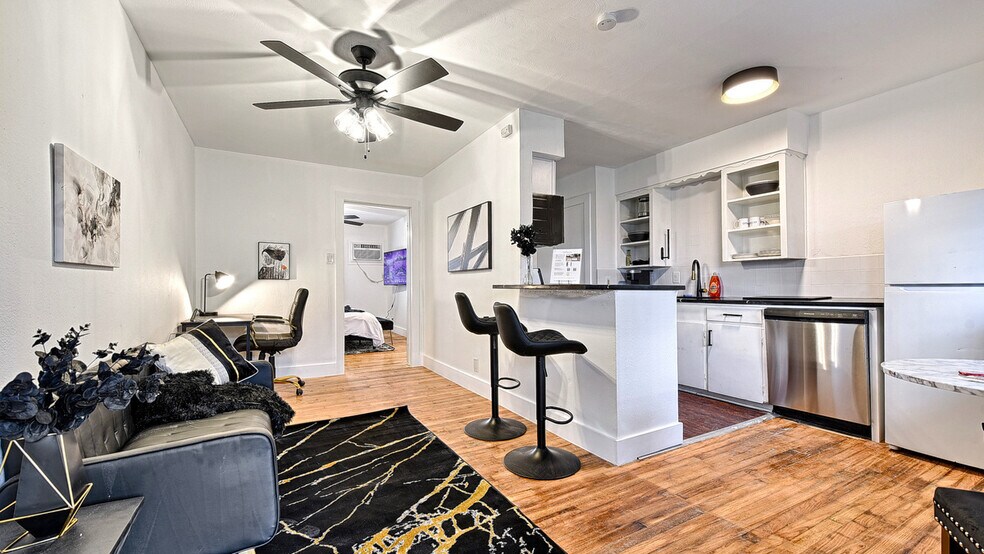 3604 San Jacinto St, Dallas, TX à vendre - Photo intérieure - Image 3 de 5