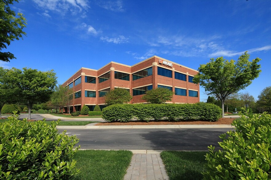 801 Corporate Center Dr, Raleigh, NC for lease - Primary Photo - Image 1 of 23