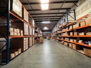 1074 N Orange Ave, Sarasota, FL for lease Interior Photo- Image 2 of 17