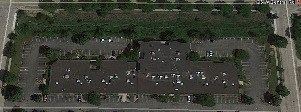 105-195 W Central Rd, Schaumburg, IL for lease - Building Photo - Image 3 of 20