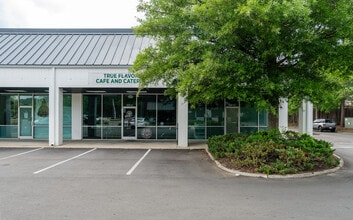 5410 NC Hwy 55, Durham, NC à louer Photo du bâtiment- Image 1 de 14