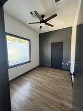 13 Governors Rd SE, Winnabow, NC à louer Photo intérieure- Image 2 de 3