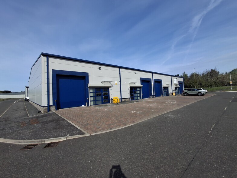 Appleton Parkway, Livingston à louer - Photo principale - Image 1 de 1