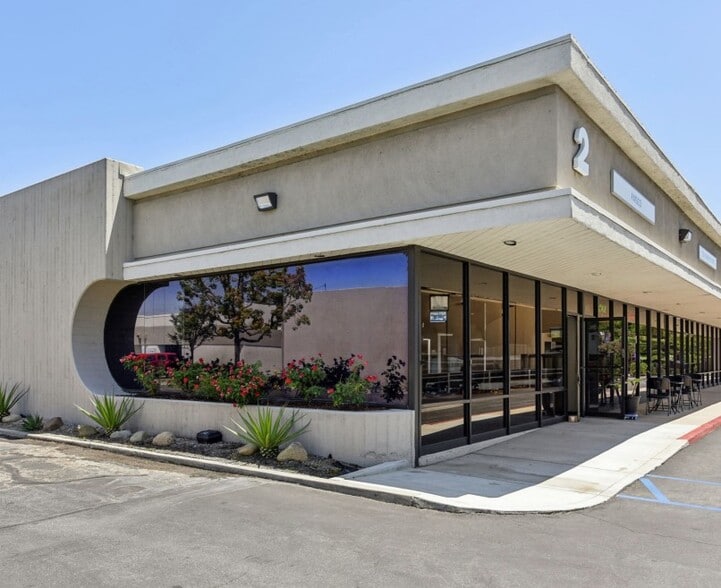 14747 Artesia Blvd, La Mirada, CA for sale - Primary Photo - Image 1 of 4