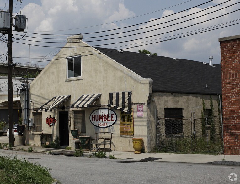 556 SW Tift St, Atlanta, GA for sale - Building Photo - Image 2 of 2