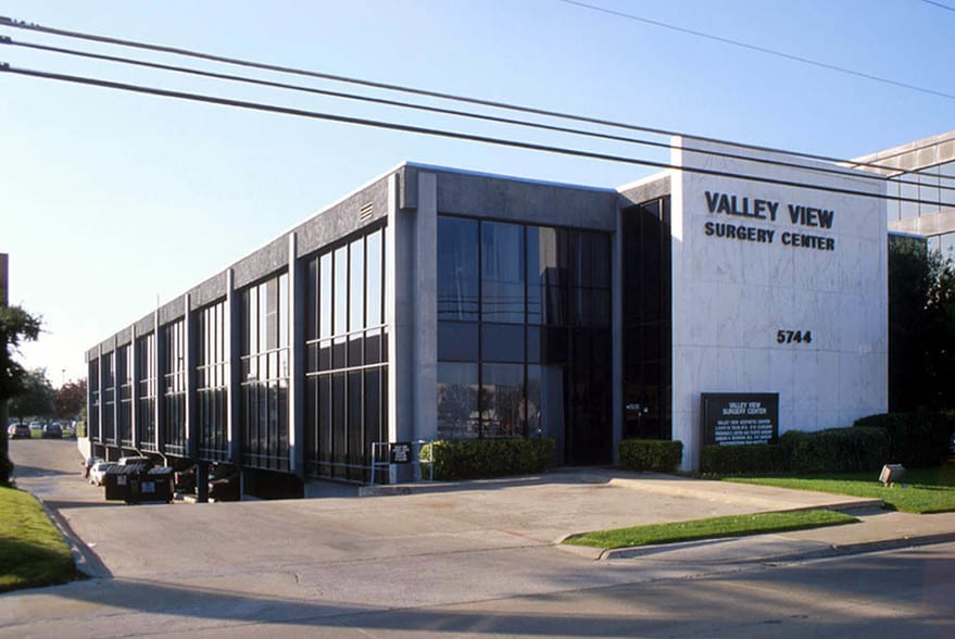 5744 Lyndon B Johnson Fwy, Dallas, TX for lease - Building Photo - Image 2 of 8