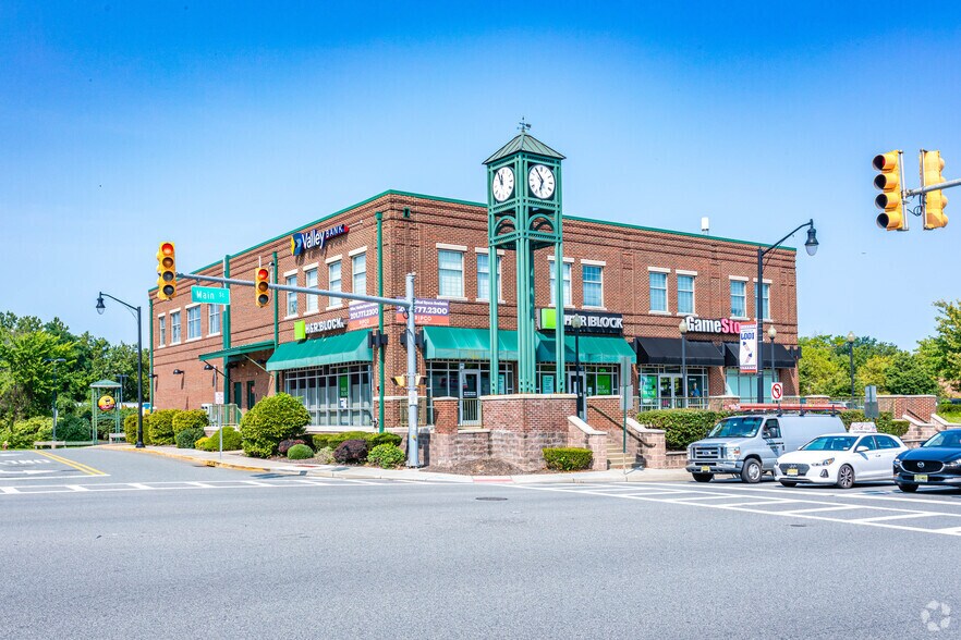 147 Main St, Lodi, NJ for lease - Building Photo - Image 1 of 4