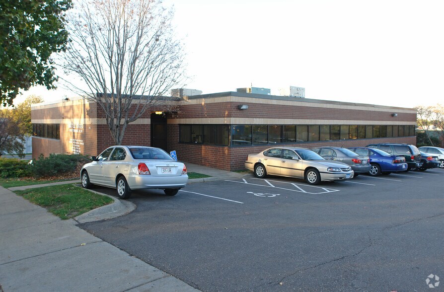 245 Ruth St N, Saint Paul, MN à louer - Photo du bâtiment - Image 3 de 5