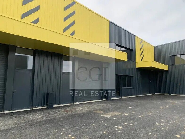 Flex in Frans for sale - Building Photo - Image 1 of 8