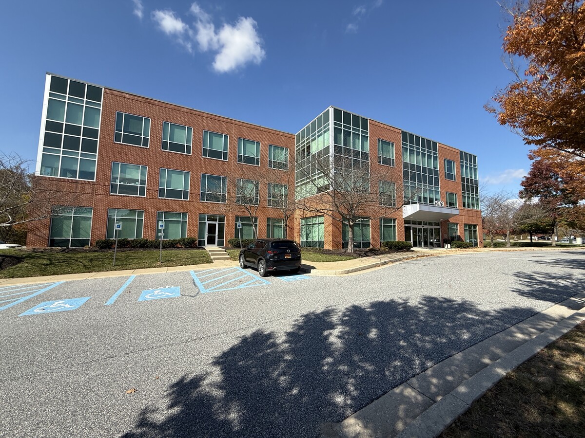 909 Ridgebrook Rd, Sparks, MD 21152 - Unité 300 -  - Photo intérieure - Image 1 of 12