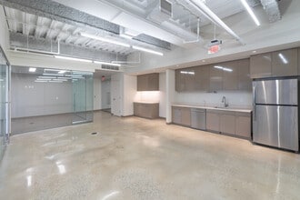 4401 N Fairfax Dr, Arlington, VA for lease Interior Photo- Image 1 of 4