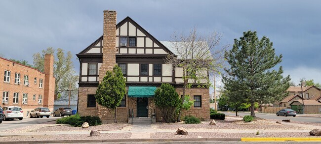 Plus de détails pour 902 Greenwood Ave, Canon City, CO - Multi-résidentiel à vendre