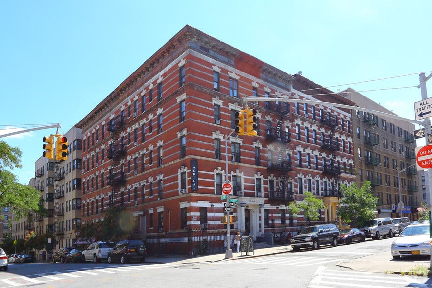 15 Wadsworth Ave, New York, NY for lease - Primary Photo - Image 2 of 14