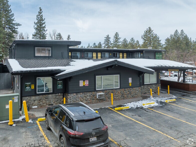 924 Park Ave, South Lake Tahoe, CA à vendre - Photo du bâtiment - Image 2 de 18