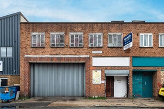 Plus de détails pour 139-147 Ormside St, Londres - Industriel à vendre