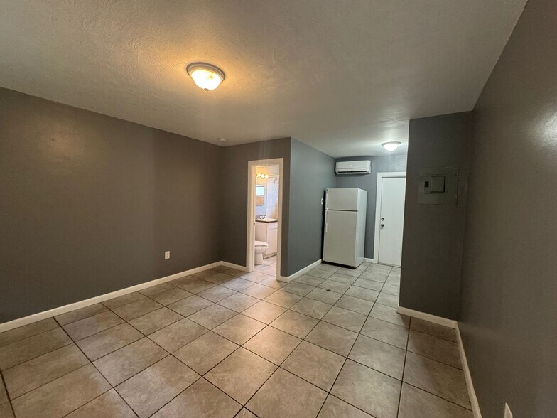 5010 NW 2nd Ave, Miami, FL à vendre - Photo du bâtiment - Image 3 de 8