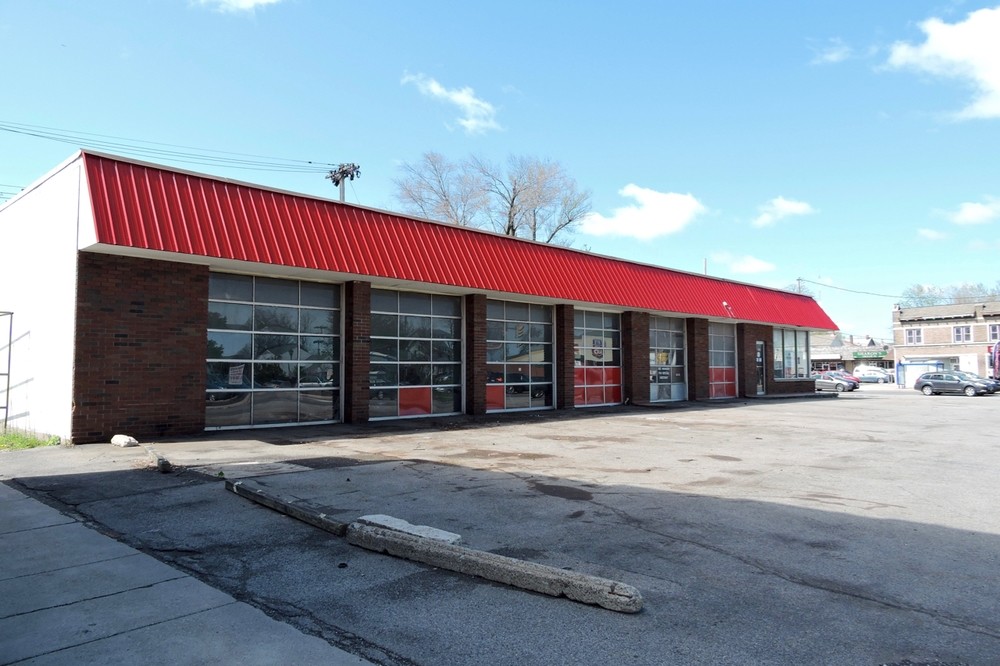 Retail in Buffalo, NY for sale Primary Photo- Image 1 of 1