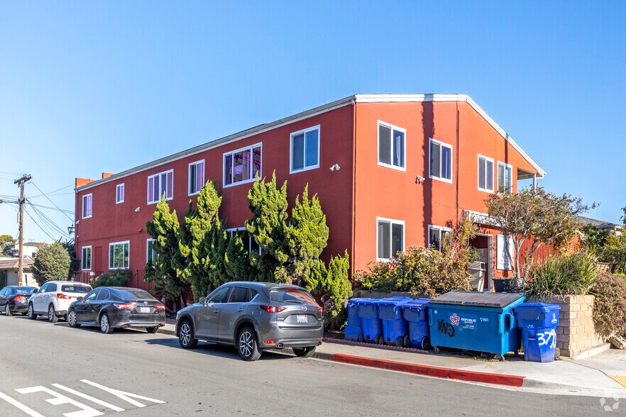 3790 Udall St, San Diego, CA à vendre - Photo du bâtiment - Image 3 de 17