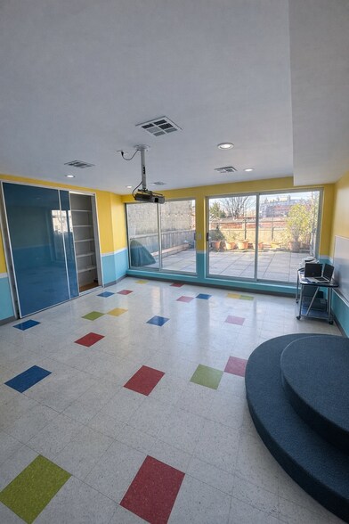 1605 Voorhies Ave, Brooklyn, NY à louer - Photo du bâtiment - Image 2 de 5