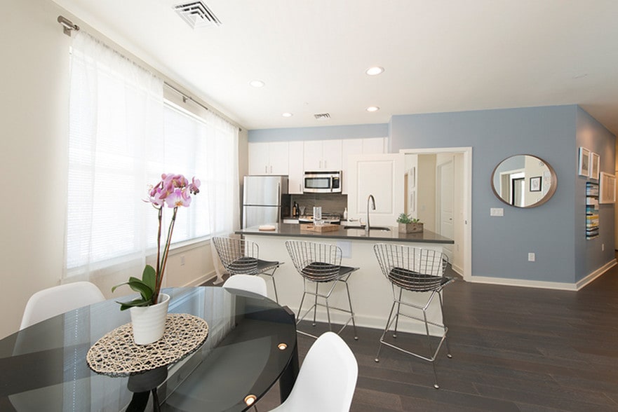 28 Valley, Montclair, NJ à louer - Photo intérieure - Image 3 de 109