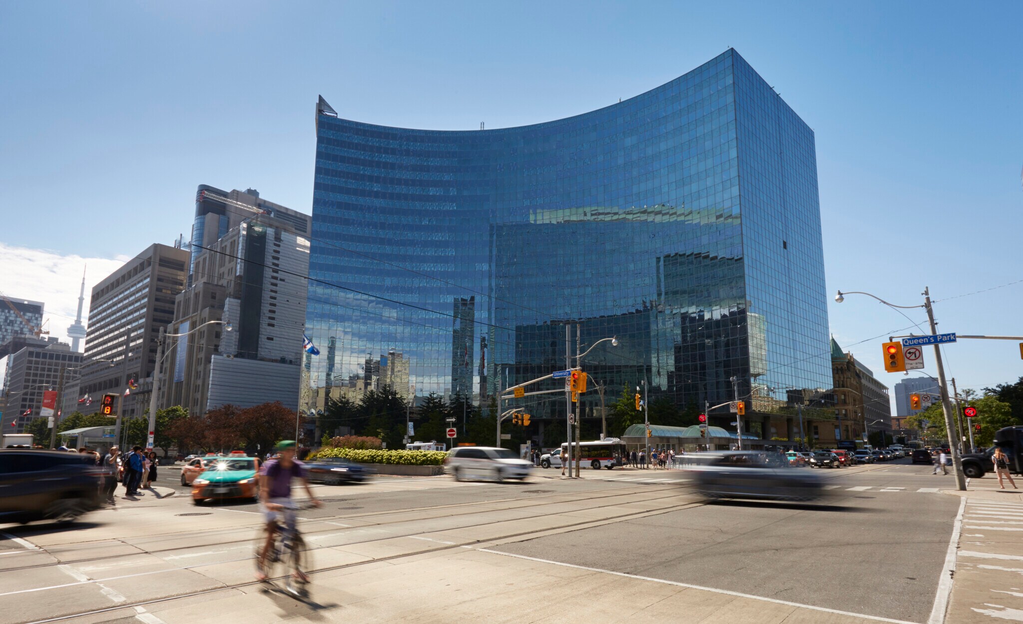 700 University Ave, Toronto, ON for sale Building Photo- Image 1 of 1