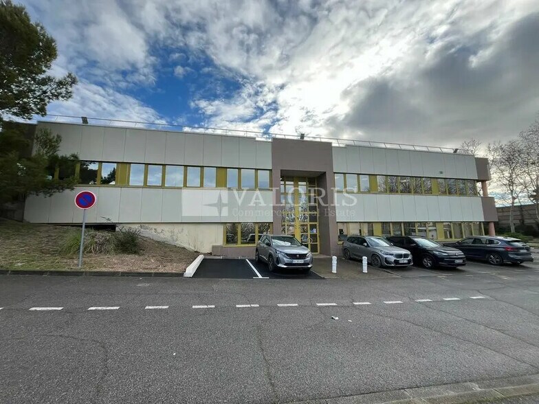 Bureau dans Vitrolles à louer - Photo du bâtiment - Image 3 de 13