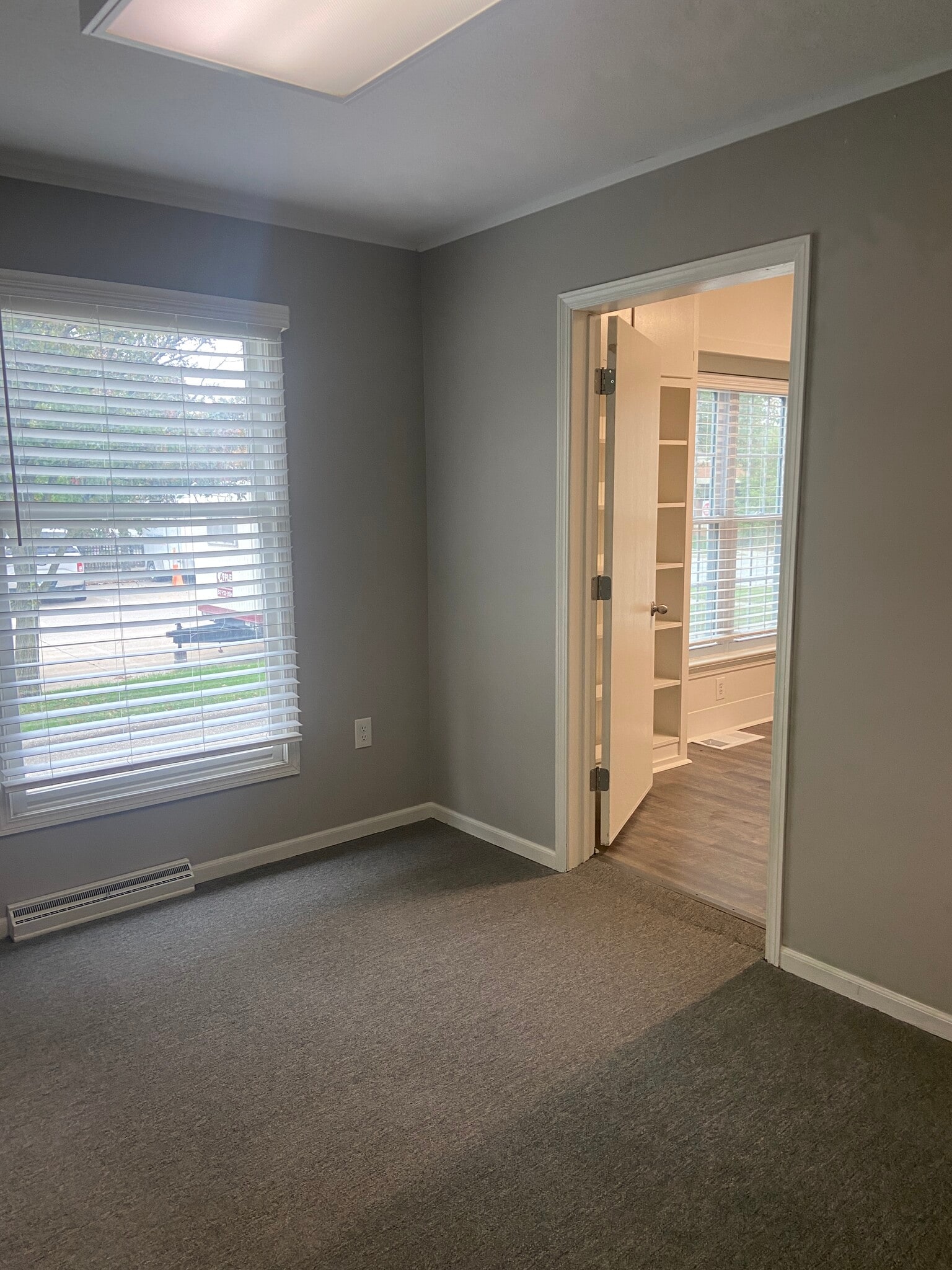 225 E Liberty St, Medina, OH for lease Interior Photo- Image 1 of 4