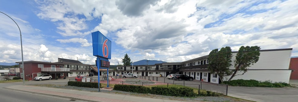 910 Cranbrook St North, Cranbrook, BC for sale - Building Photo - Image 2 of 12