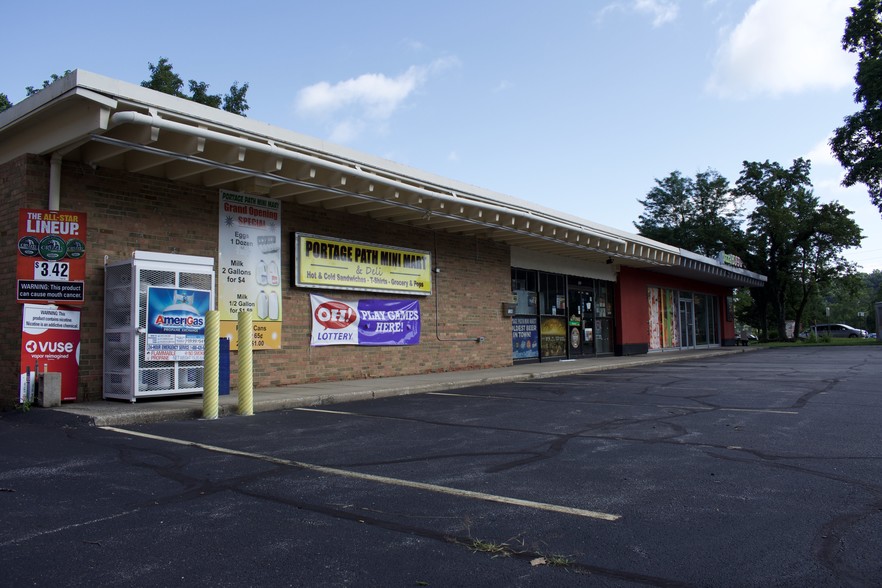 1390-1392 N Portage Path, Akron, OH for sale - Building Photo - Image 1 of 1